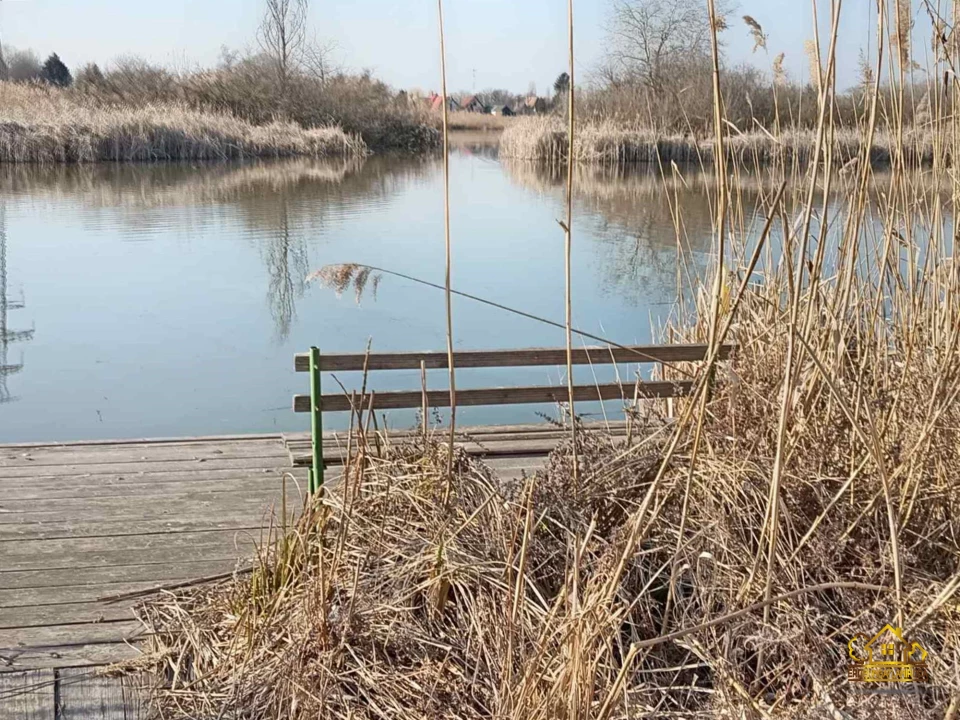 Eladó hétvégi ház, Áporka