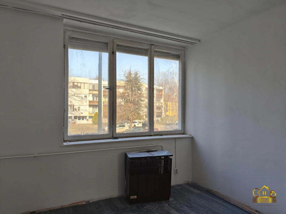 Eladó téglalakás, Halásztelek