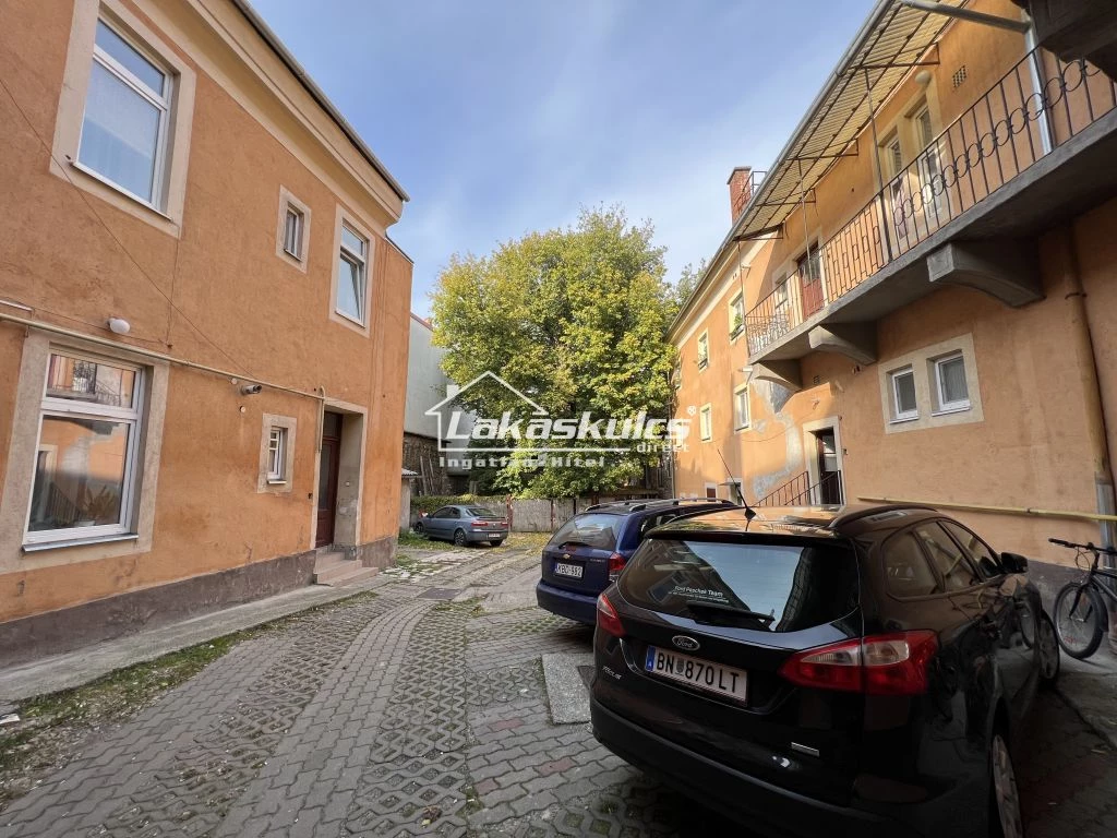 For sale brick flat, Sopron