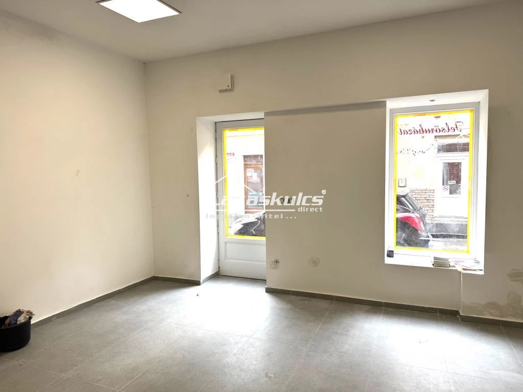 For rent store, Sopron