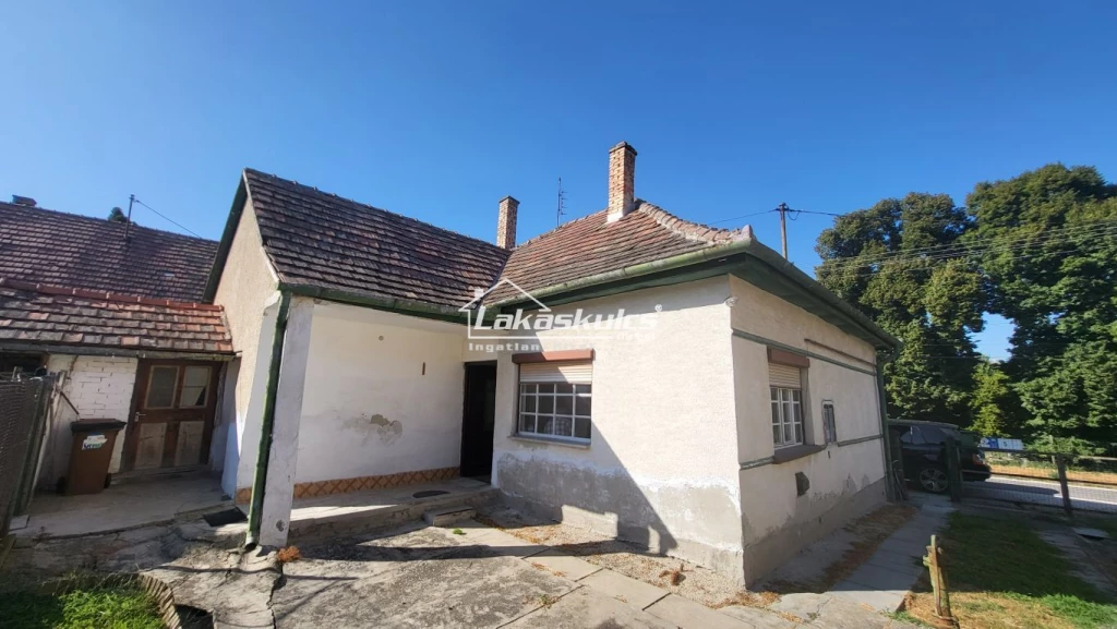 For sale house, Vereb