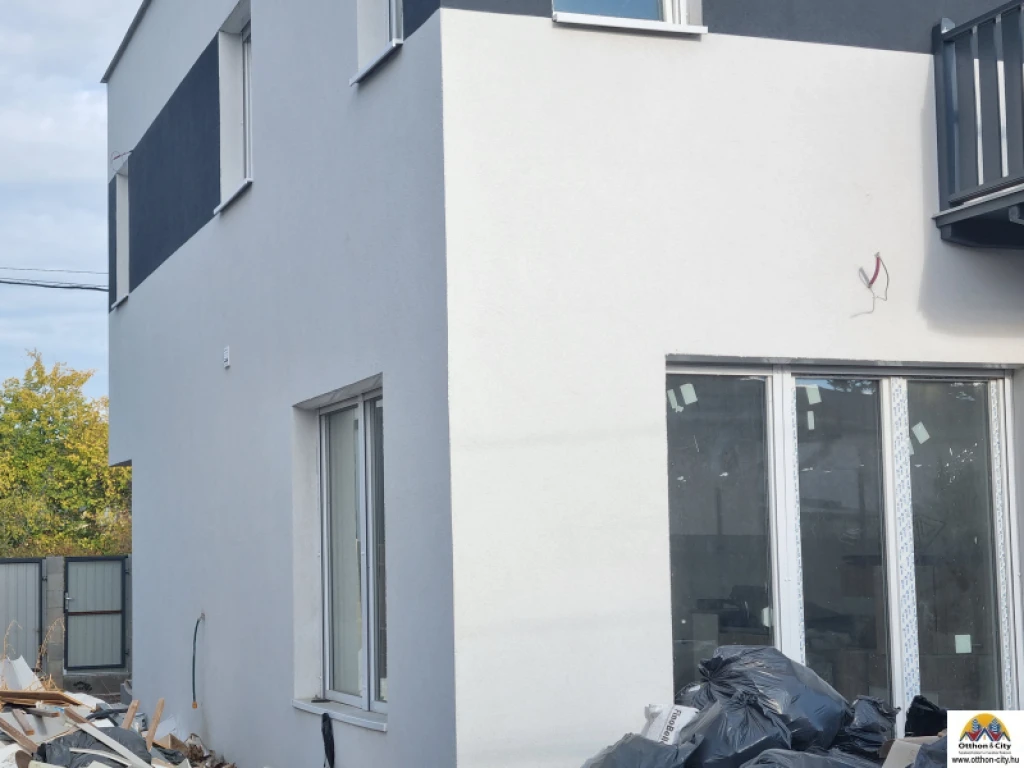 Eladó családi ház, Budapest XVIII. kerület, Ganzkertváros