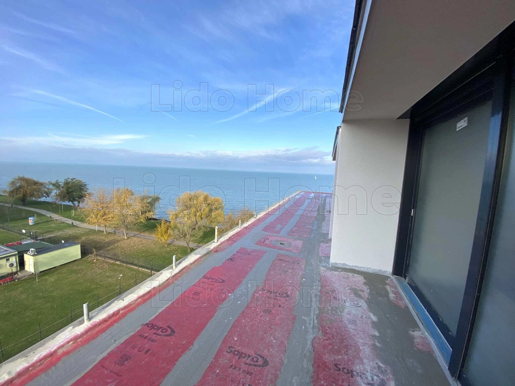 Siófok EZÜSTPARTON új panorámás tégla lakás 3 szobás