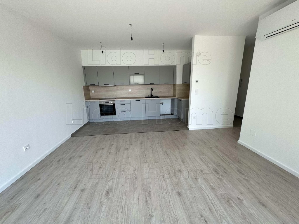 BALATONSZEMESI Panorámás lakás a vízparton