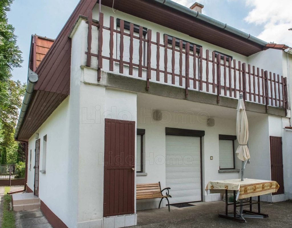BALATON KÖZELI NYARALÓ SIÓFOK-SÓSTÓN!