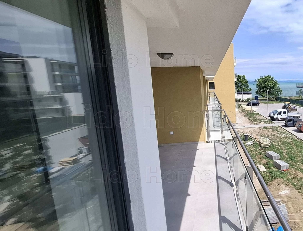 SIÓFOK EZÜSTPARTON ÚJ ÉPÍTÉSŰ VÍZPARTI LAKÁS ELADÓ!