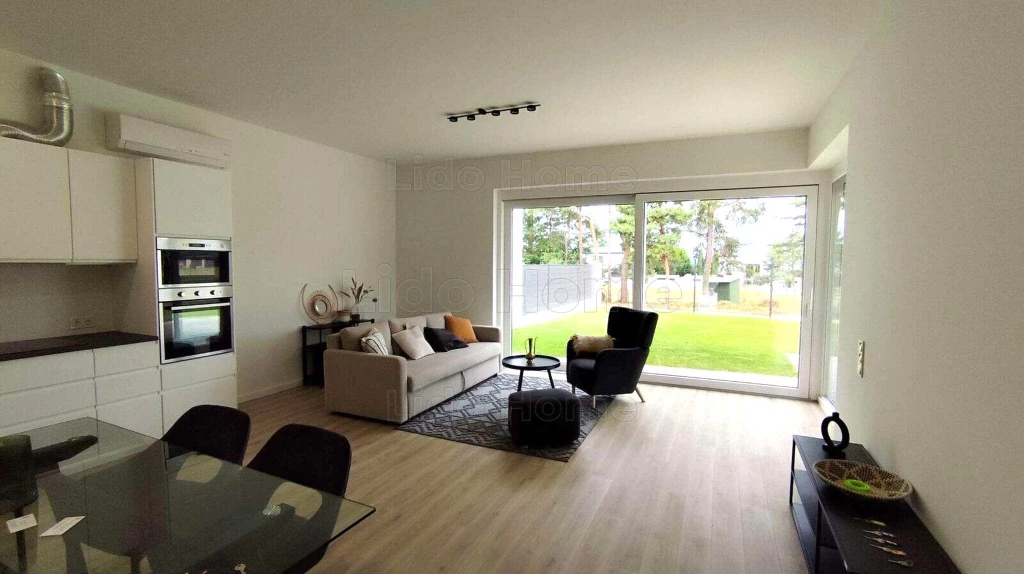 Igényes lakás a Balatonnál eladó