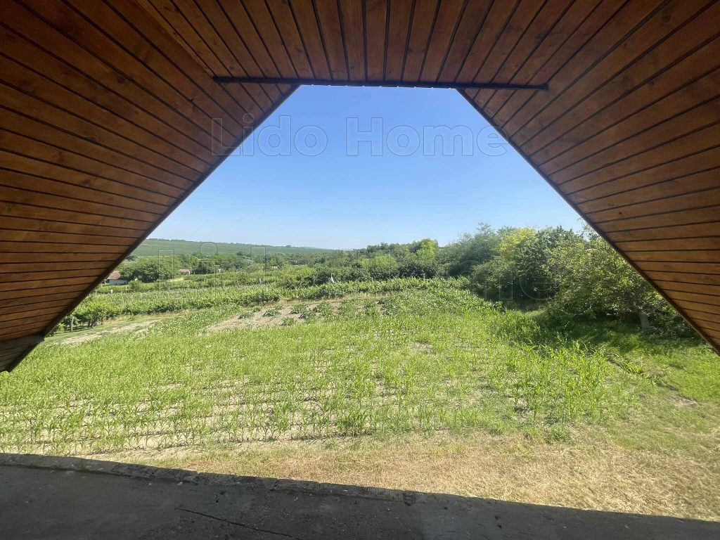 Eladó pinceépület Ádándon, festői környezetben!