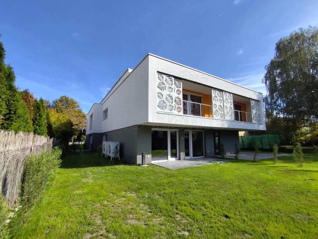 Zamárdiban vízközeli luxus lakások eladók