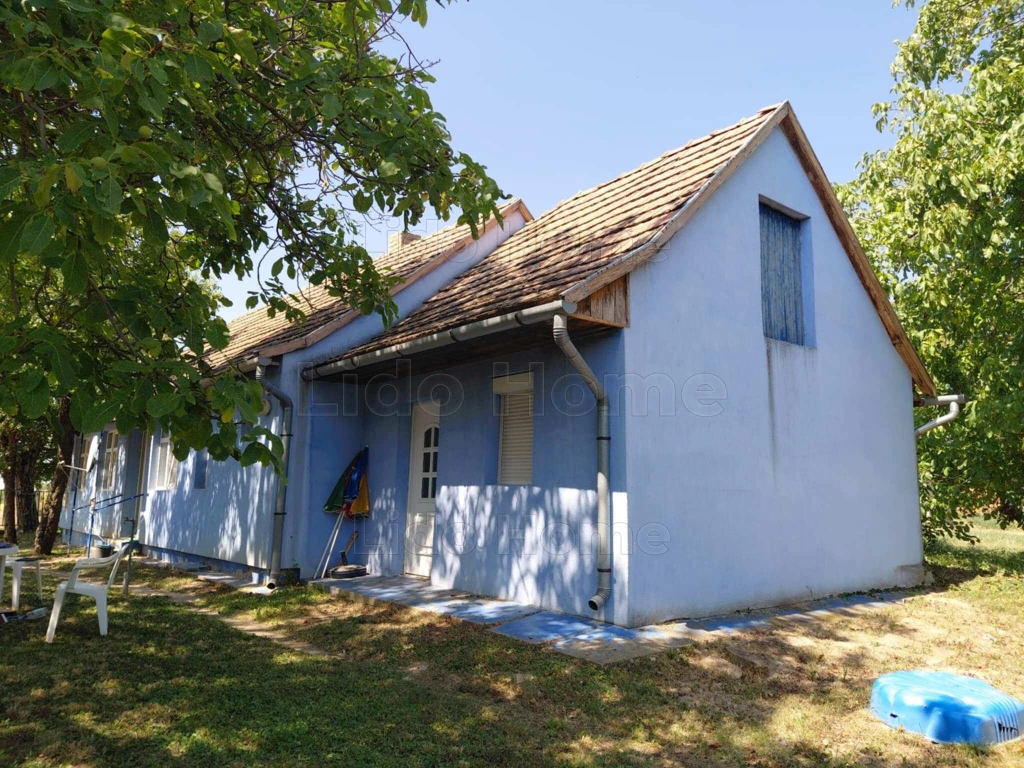 Tengődi családi ház