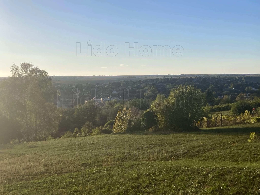 Szép kilátással eladó zártkerti telek Tabon