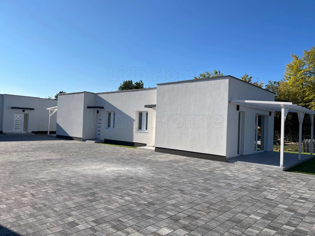 Sóstói újépítésű nyaralók eladók!