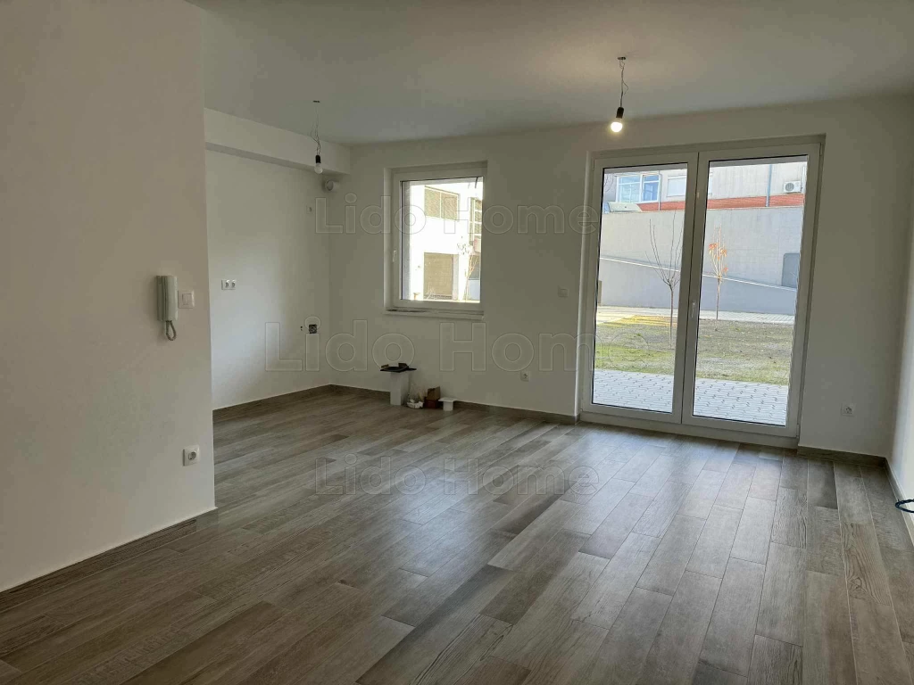 Eladó belvárosi lakás liftes házban