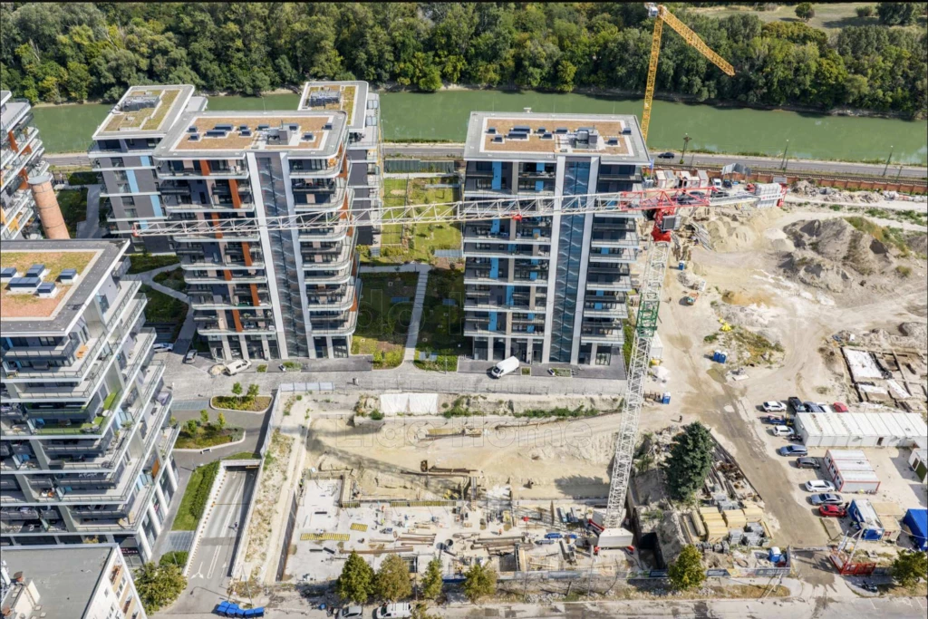 For sale brick flat, Budapest III. kerület