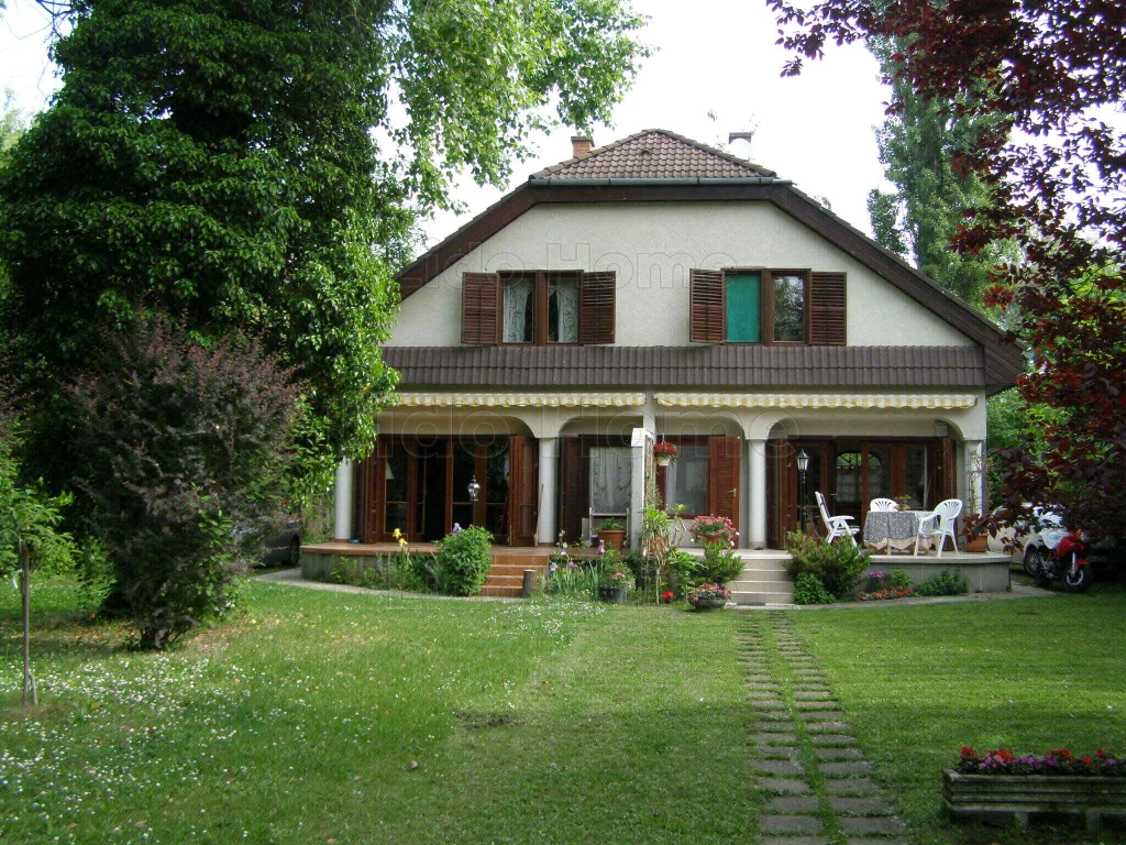 Ez tényleg vízparti ingatlan