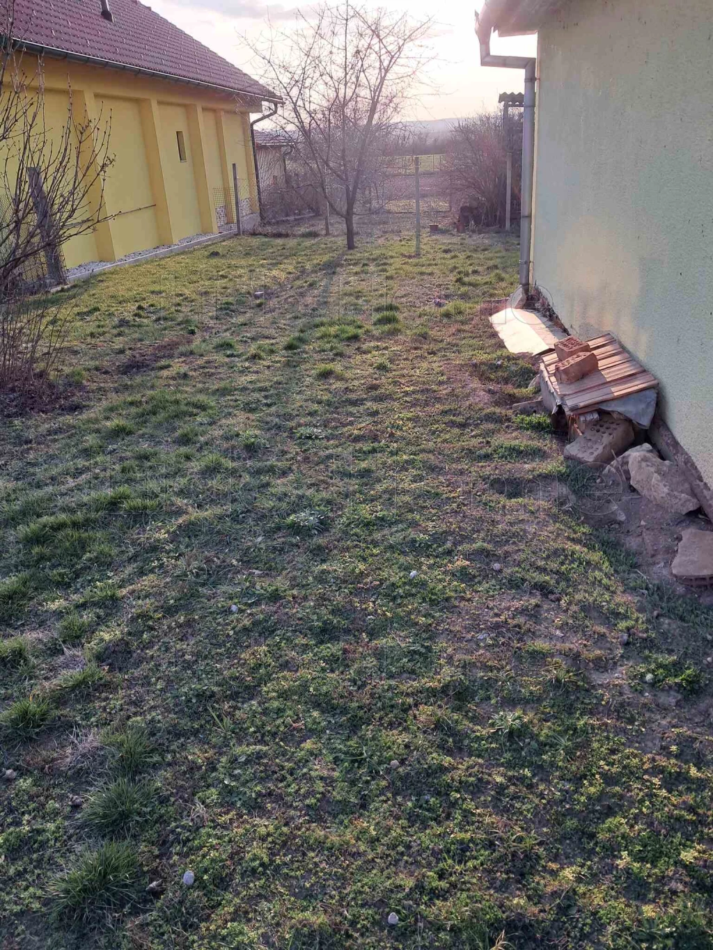 Eladó épitési telek Siófok Töreki