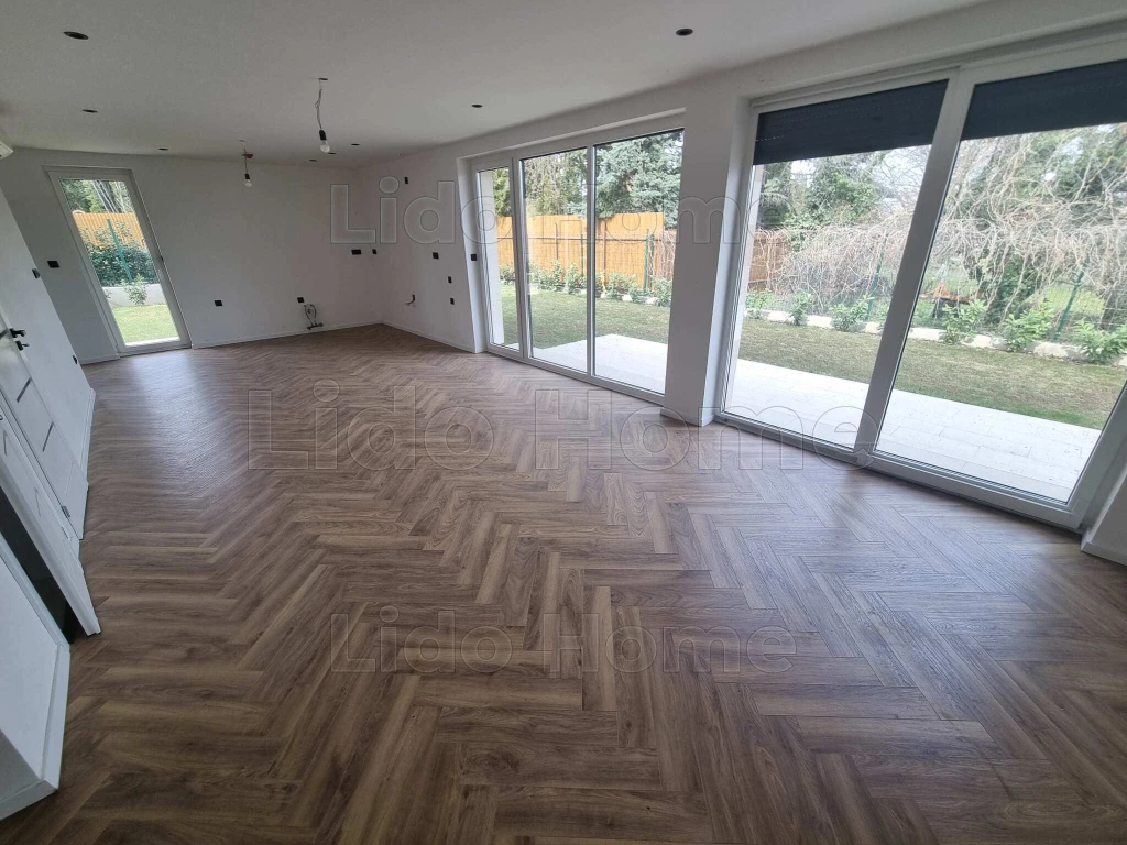 Eladó okosotthon rendszerrel felszerelt családi ház Siófoki-Fokihegyen!