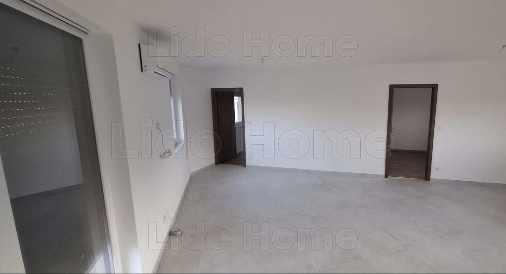 Balaton közeli modern nyaraló eladó Szántódon!