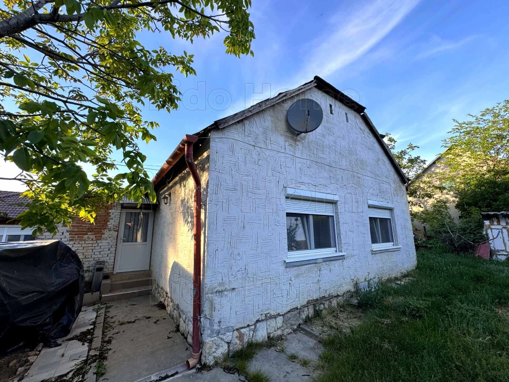 Eladó családi ház, Balatonszárszó