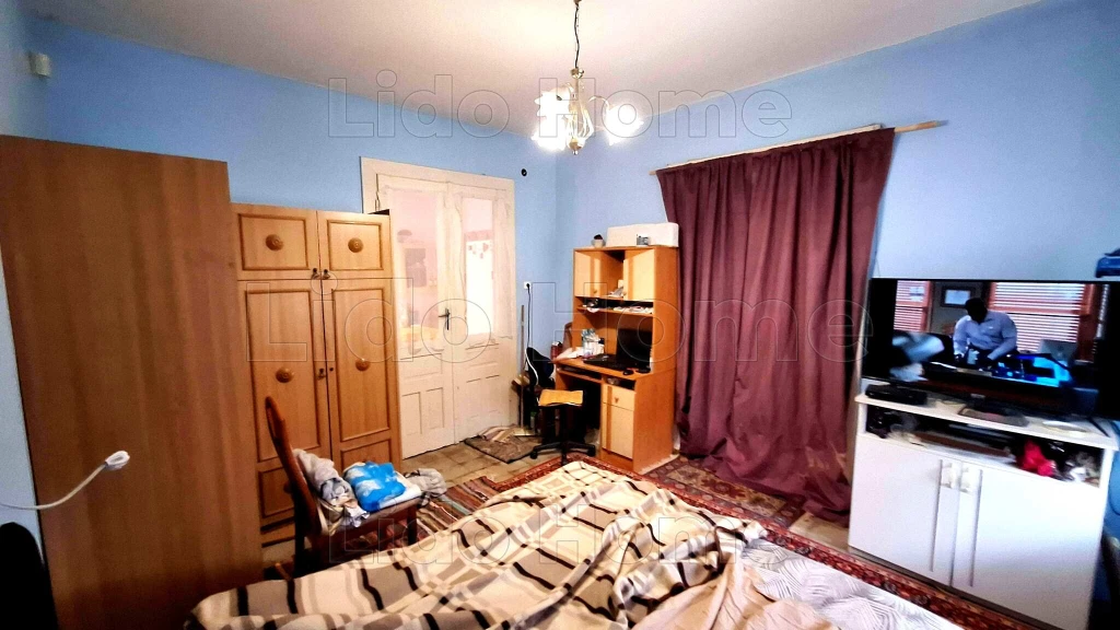 Lajoskomáromban jó áron eladó felújítandó 3 SZOBÁS CSALÁDI HÁZ!