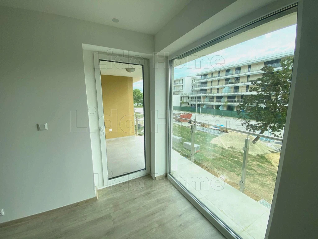 Siófok, Ezüstparton panorámás lakás eladó!
