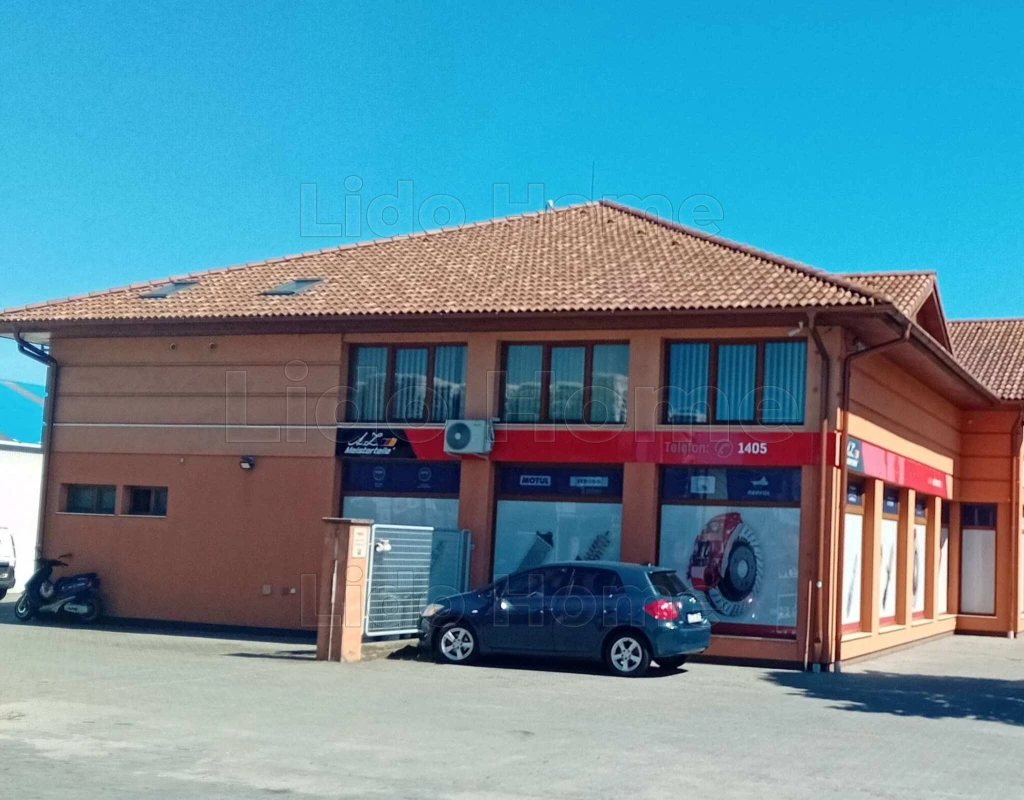 Siófoki áruház eladó