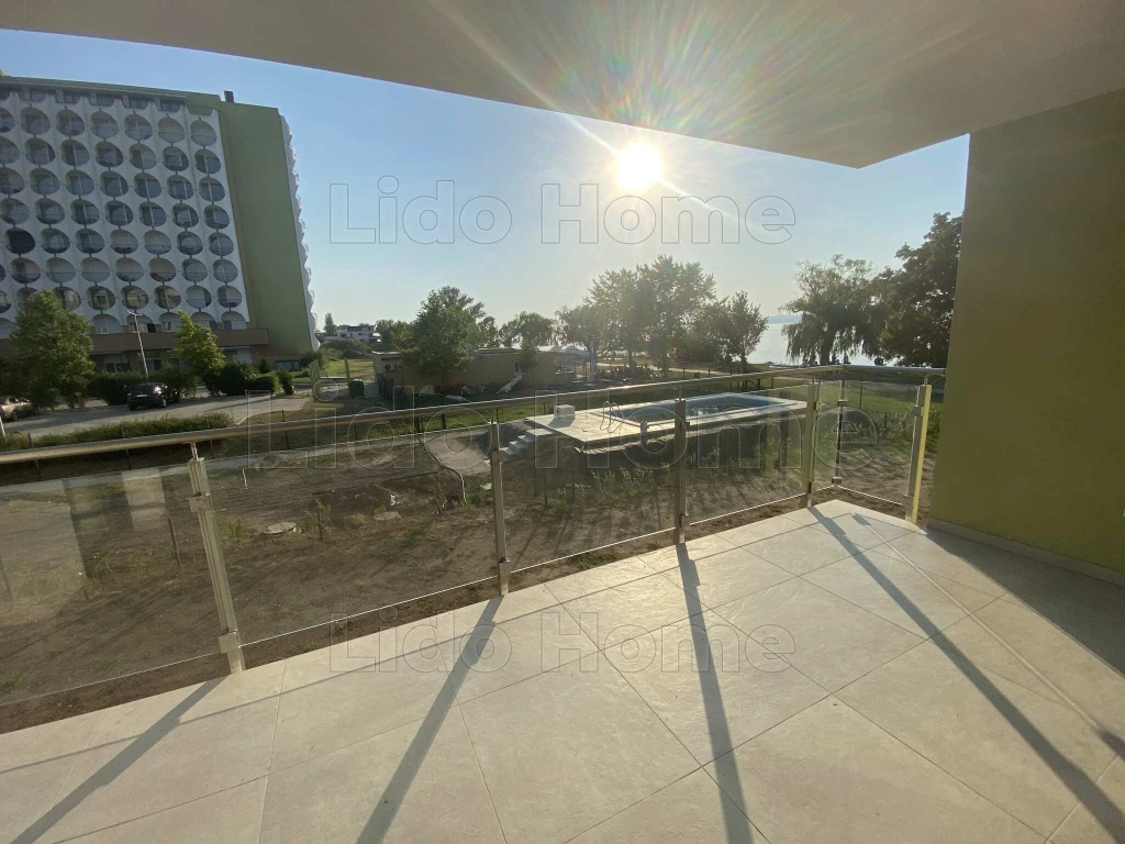 Siófok, Ezüstparton panorámás lakás eladó!