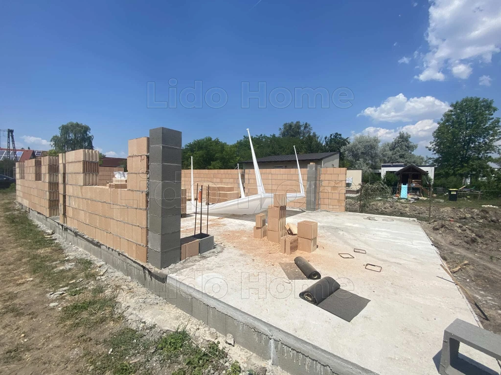 NAPPALI+3 SZOBÁS BALATON KÖZELI LAKÓHÁZ SIÓFOK-SÓSTÓN!