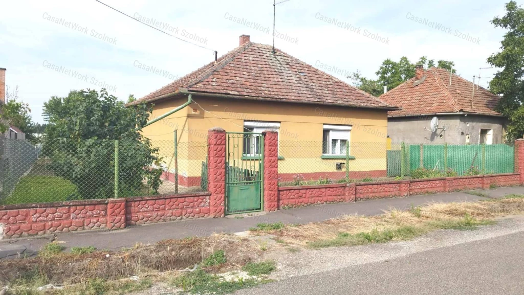 For sale house, Szolnok