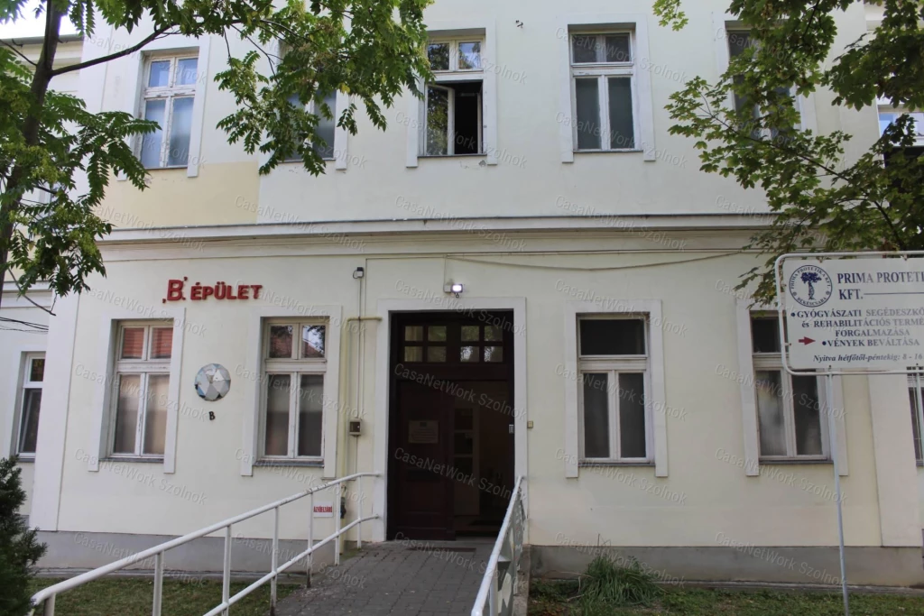 For rent office, office block, Szolnok, Belváros