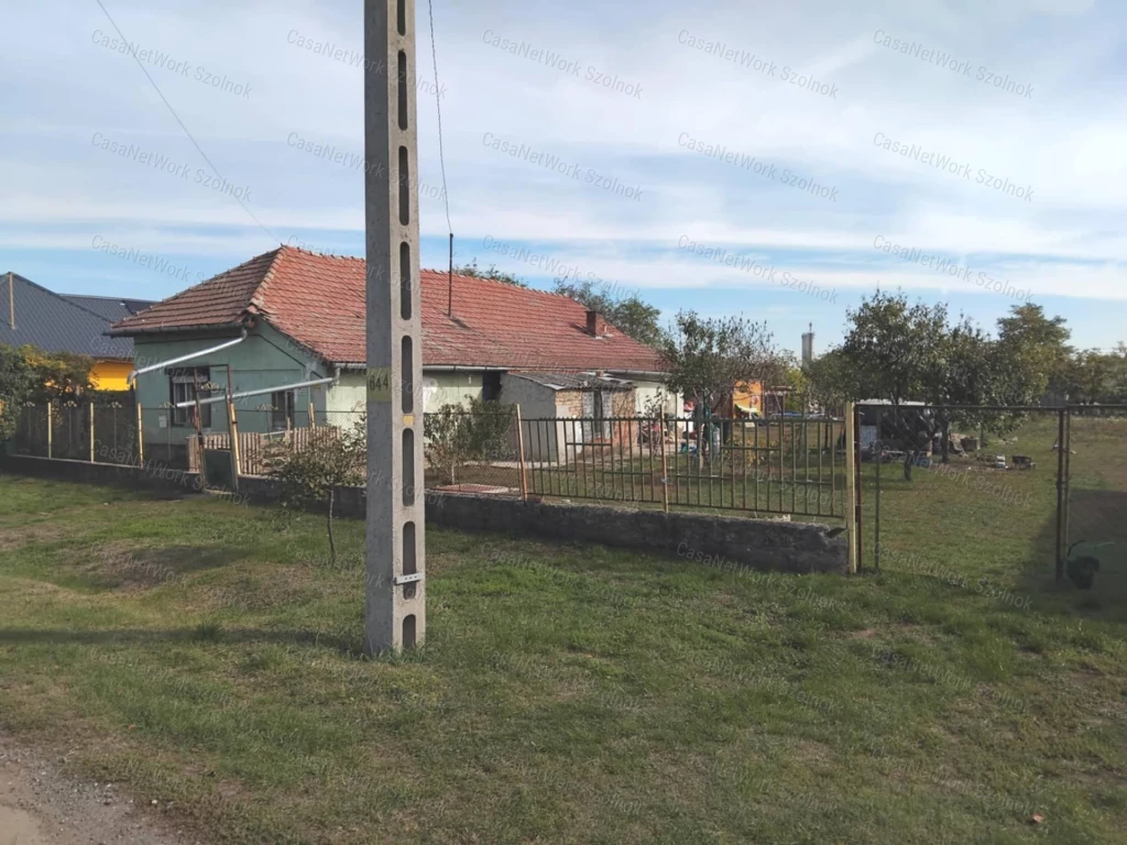 For sale house, Tiszaföldvár