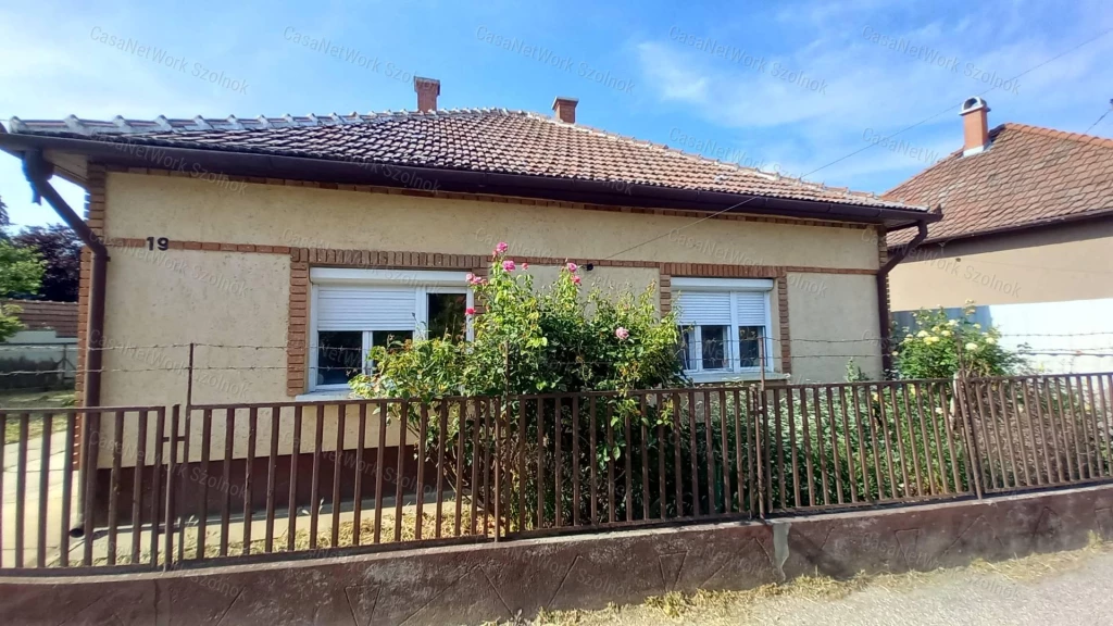 For sale house, Tószeg