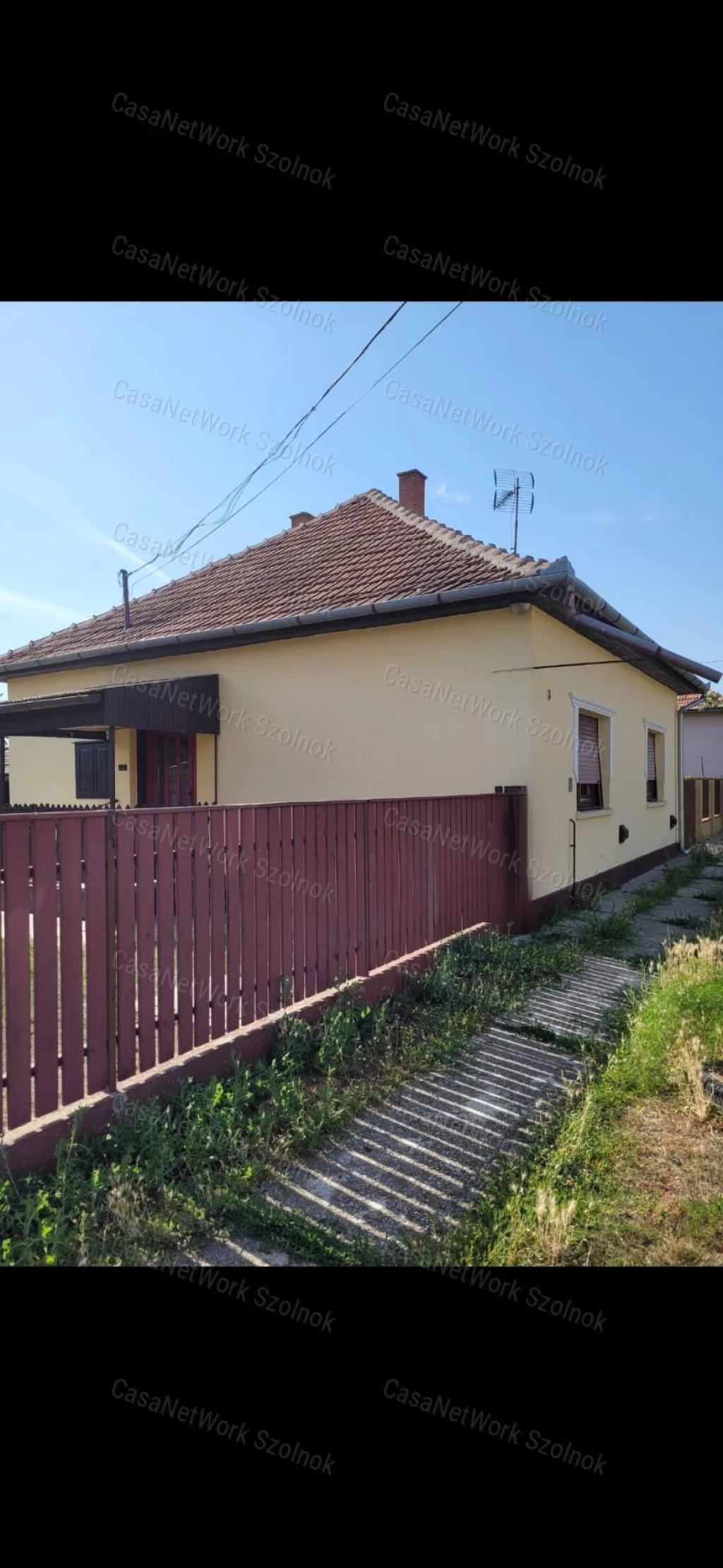 Meleg családi otthon eladó Szajolban