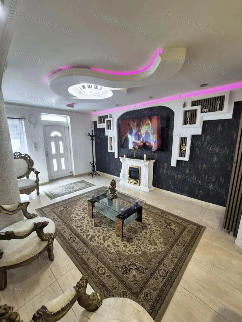 c3-1-name c2-1-name, Szolnok