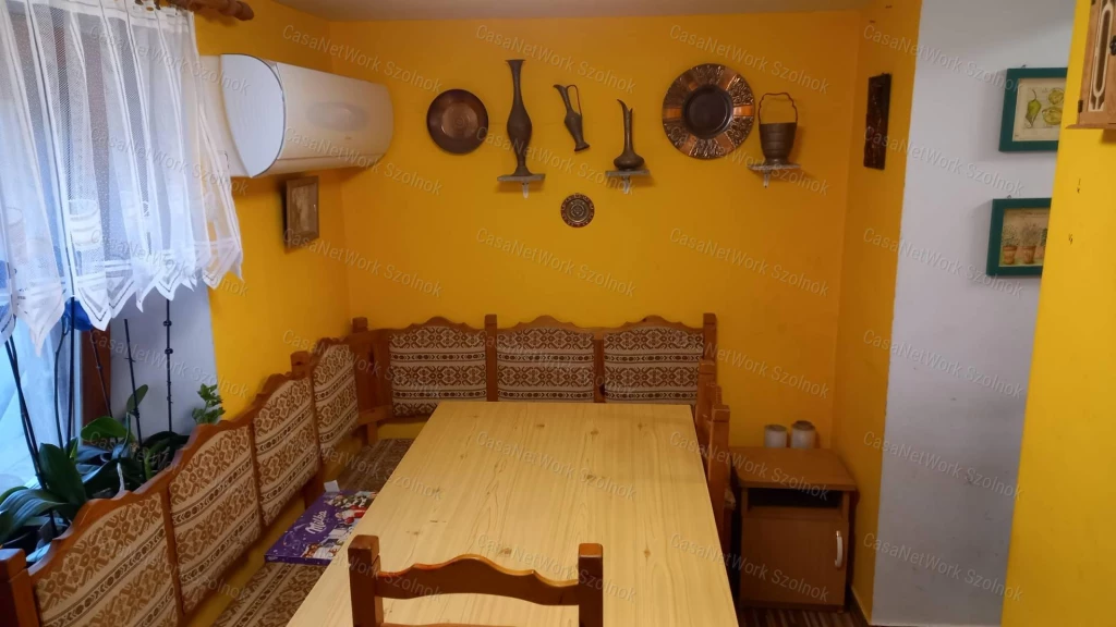 Eladó Rákóczifalván 64 nm-es, 3 szobás családi ház!