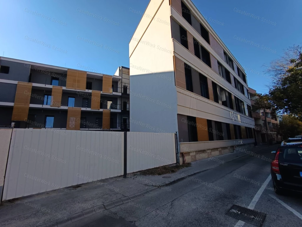 c3-1-name c2-19-name, Szolnok