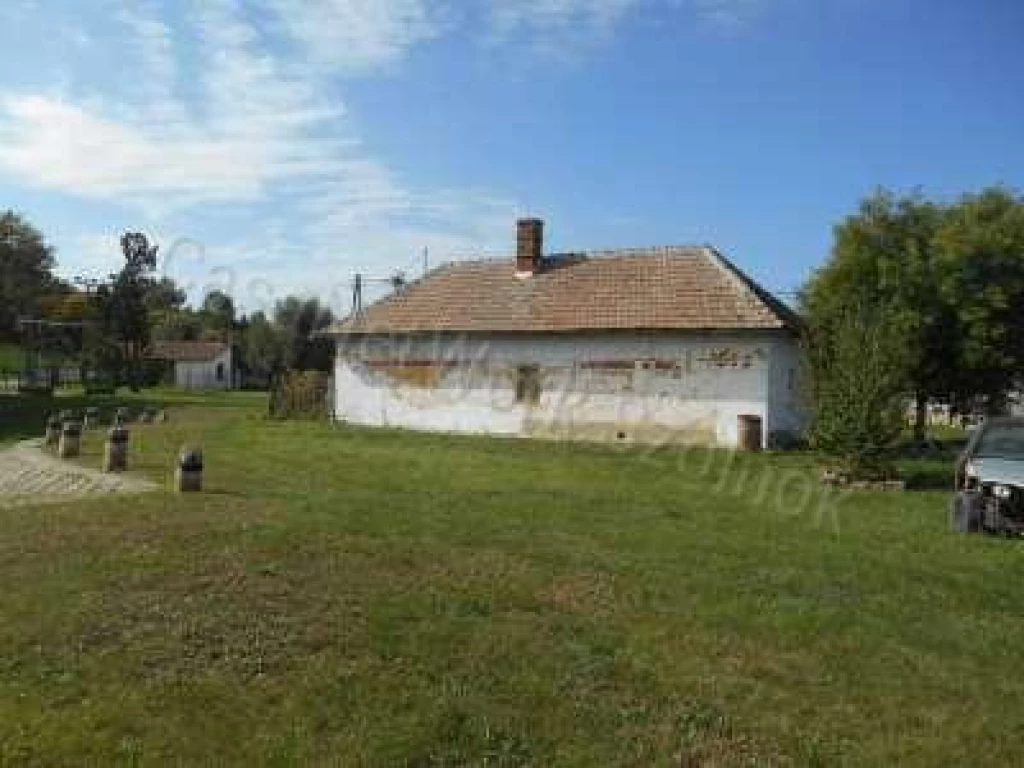 Besenyszög-Doba pusztai tanya eladó