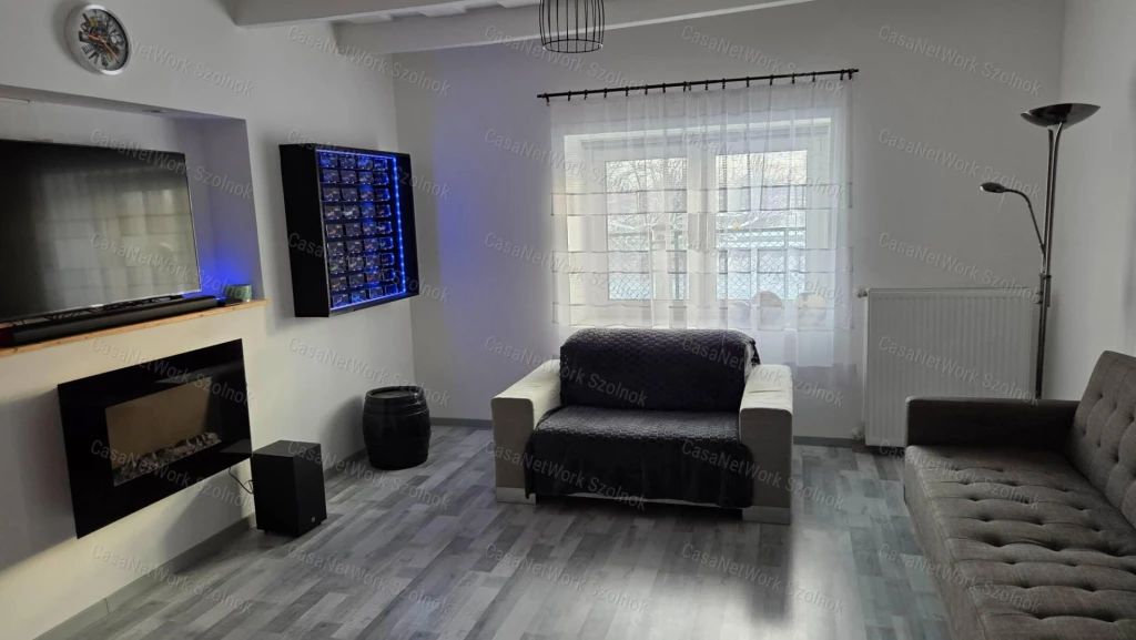 Eladó felújított, 3 szobás családi ház Tápiógyörgyén