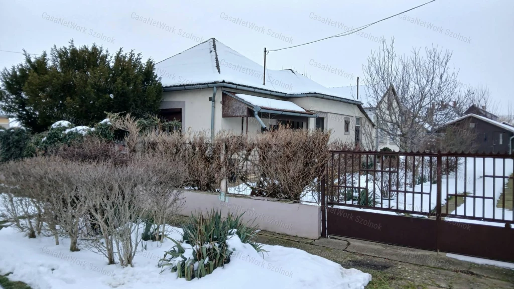 Eladó Martfűn egy 183 m2-es családi ház