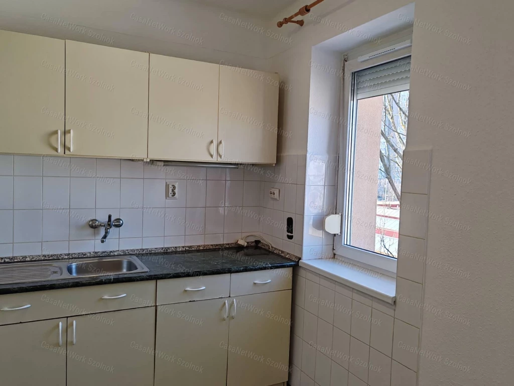 c3-1-name c2-19-name, Szolnok, Belváros