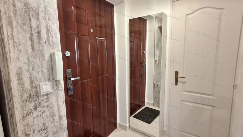 For rent brick flat, Szolnok, Belváros