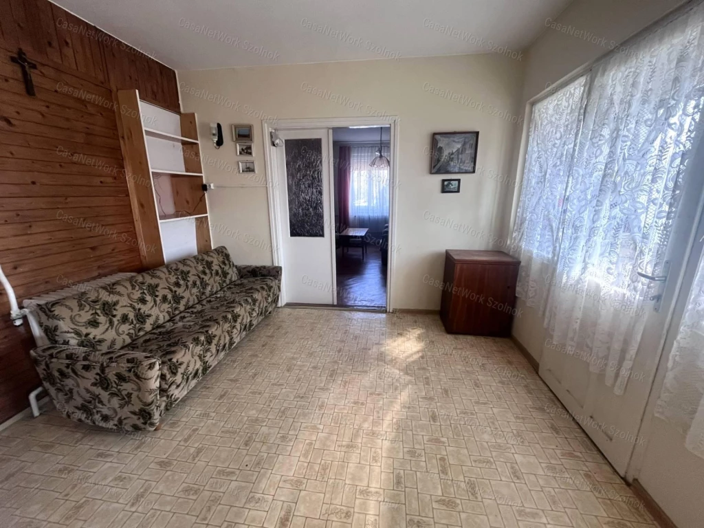 Eladó 4 szobás családi ház Tiszaörsön!