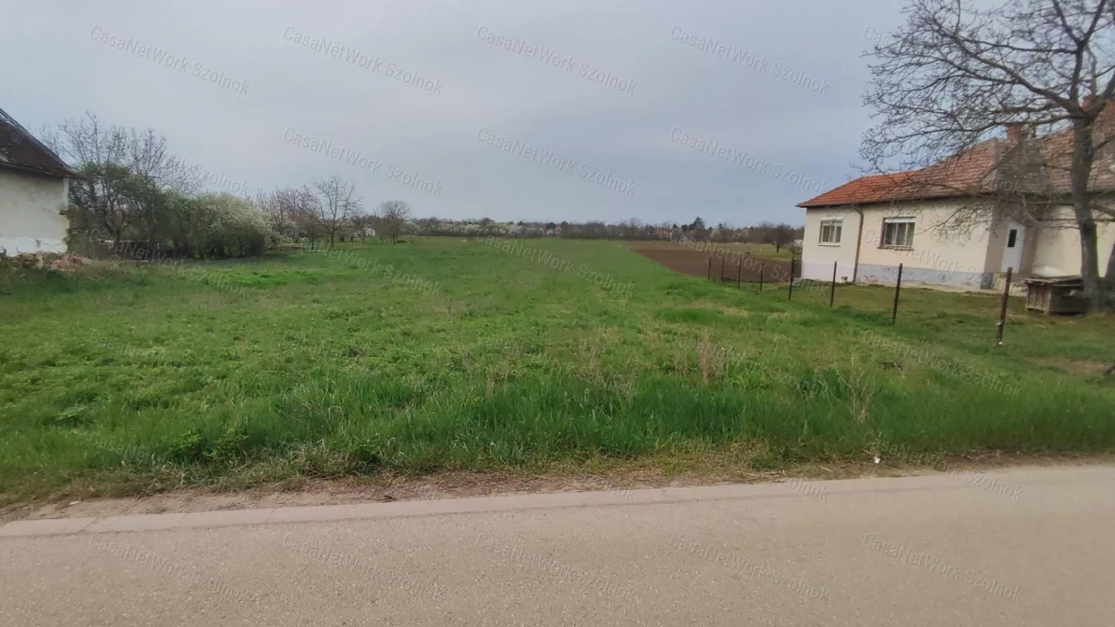 c3-1-name c2-50-name, Szolnok, Szandaszőlős