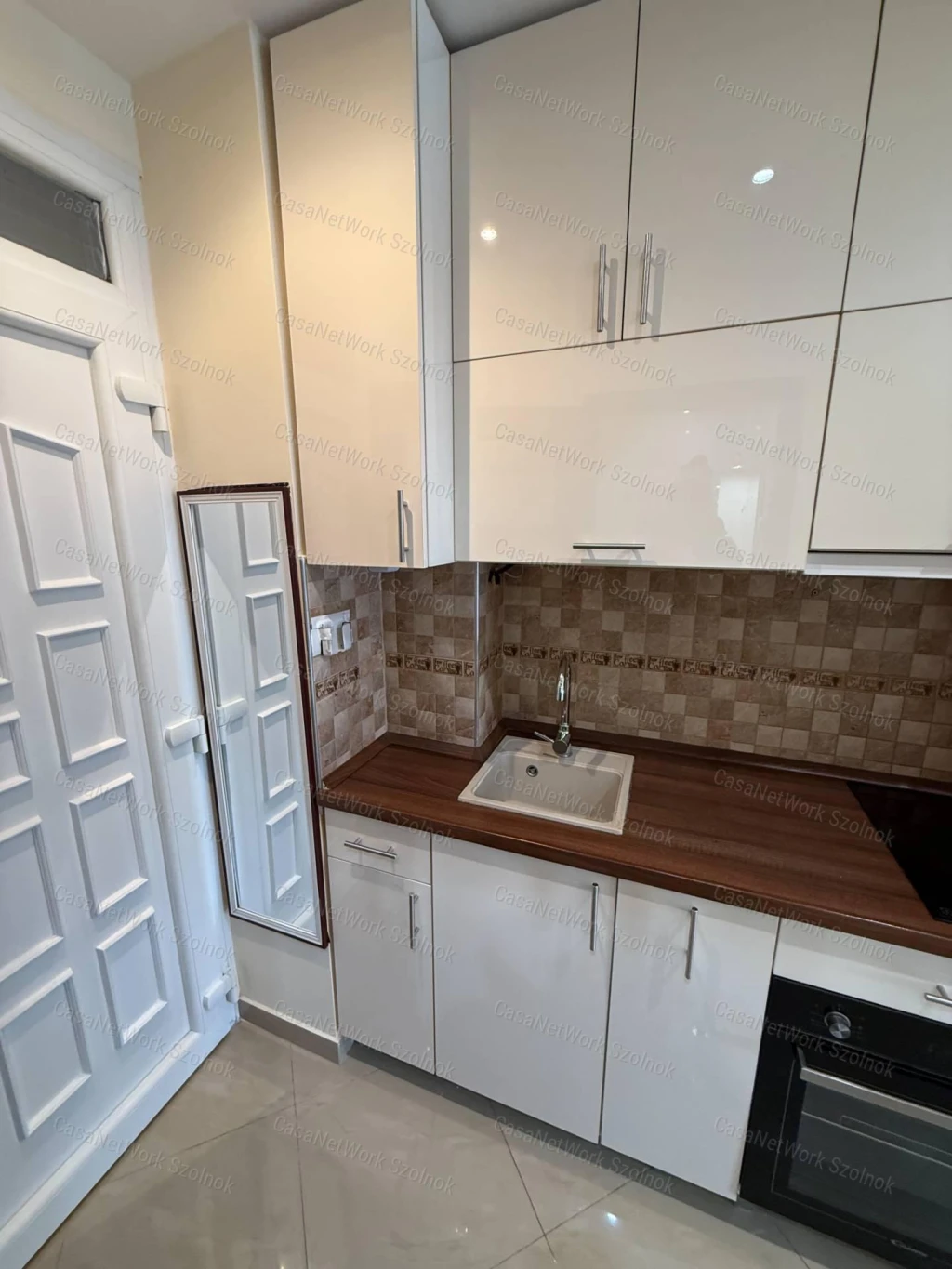 c3-2-name c2-19-name, Szolnok, Belváros