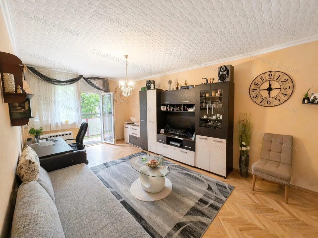 c3-1-name c2-19-name, Szolnok