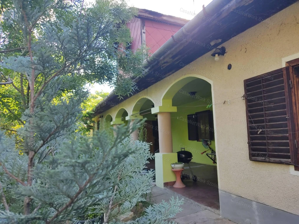 Eladó családi ház, Tápiószőlős