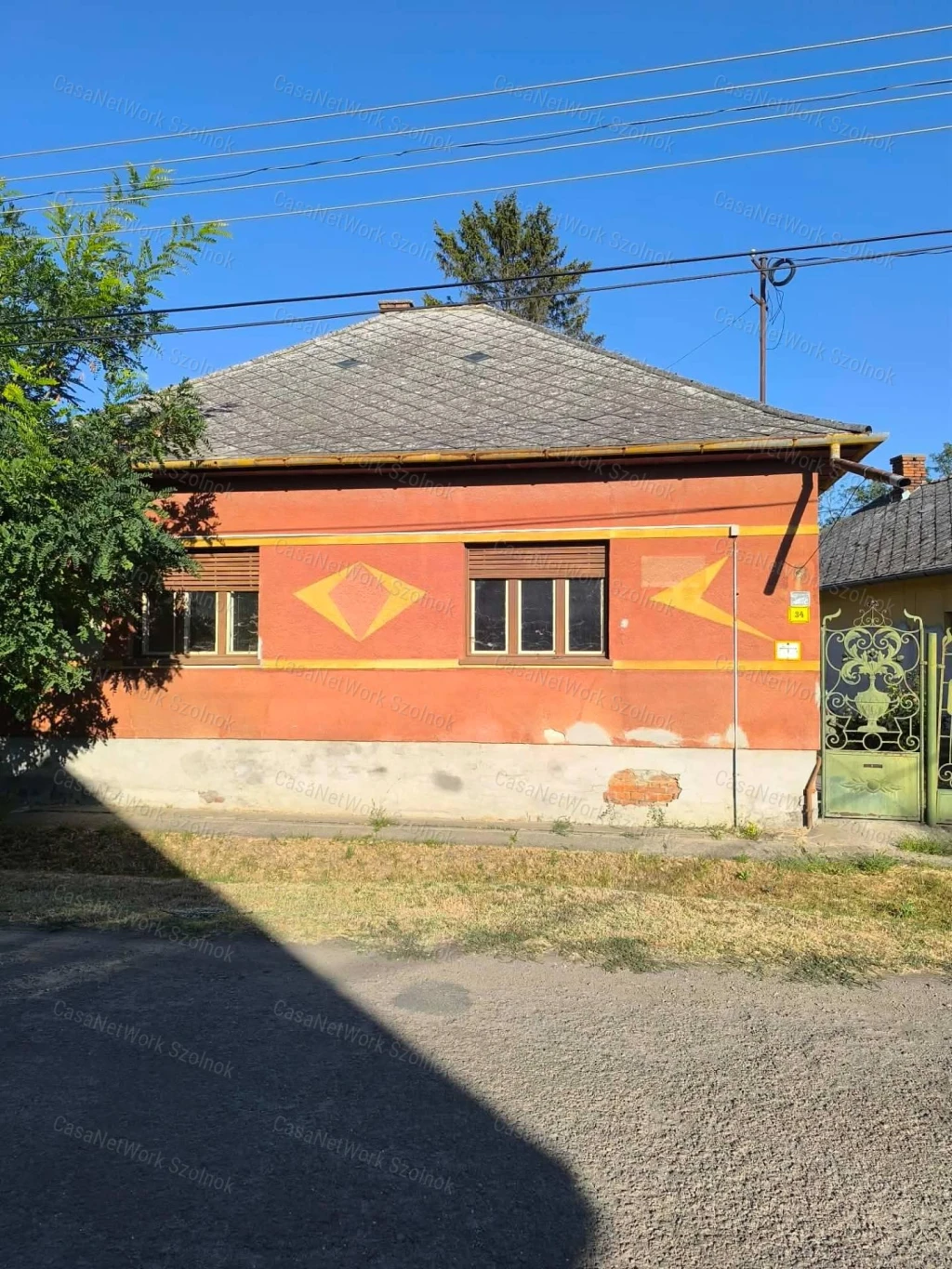 Tiszaföldvár, Szondy Vezér úton Eladó egy családi ház
