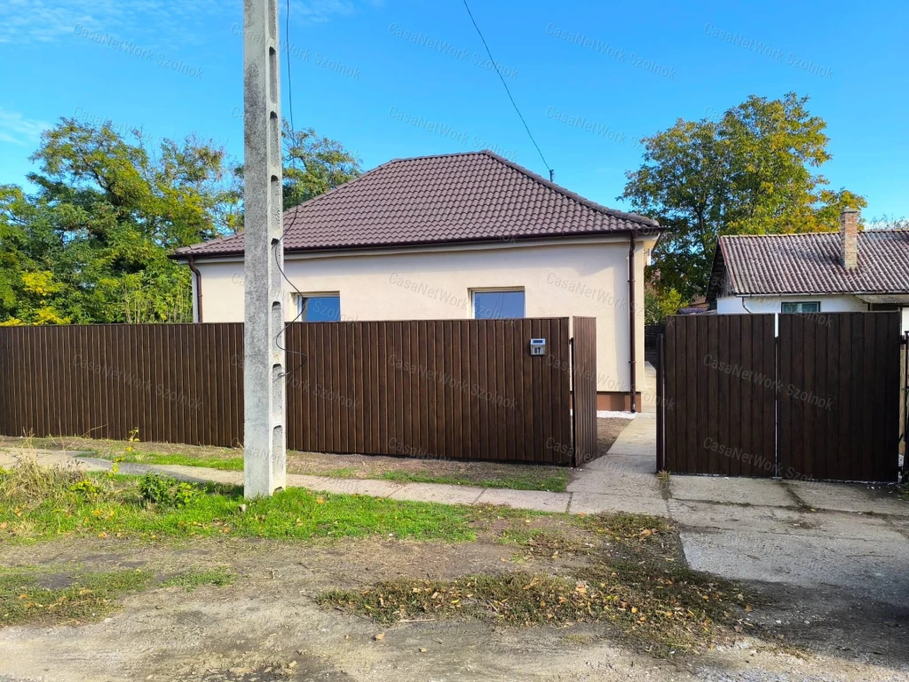 Felújított Szandaszőlősi családi ház eladó!