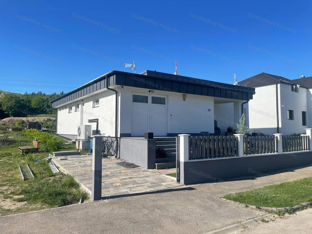 For sale house, Veszprém