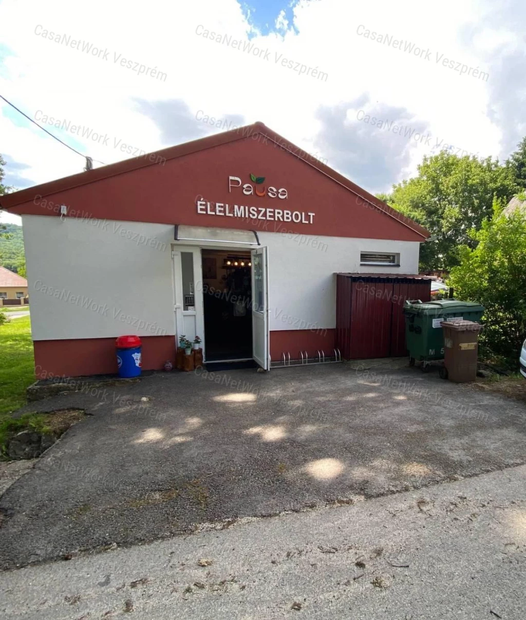 For sale store, Eplény